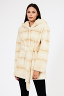 Abrigo de Toni Fernández - BLAS