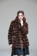 Abrigo de Toni Fernández - CAFÉ