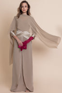 Das lange Kleid von Matilde Cano – 1822