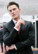 Toni Fernández' Anzug - BPN