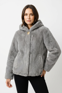 Abrigo de Toni Fernández - NOA